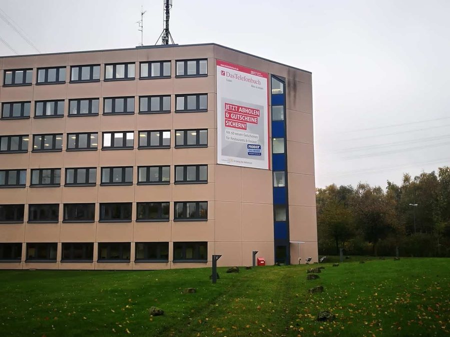 Hausbanner Sutter LOCAL MEDIA - Das Telefonbuch - Promo Buchverteilung Essen 2018